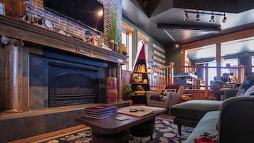 Smart TV, fireplace, video games