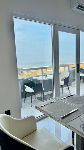 Hotel Midotel Seaview