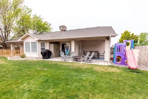 Children’s area - Midtown Haven - Minutes to Hike, Bike, Wine & Shop (Grand Junction)