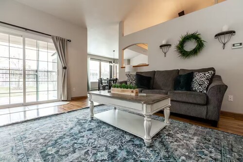 Midtown Haven - Minutes to Hike, Bike, Wine & Shop