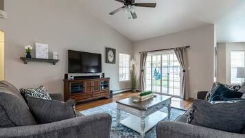 Smart TV, video games