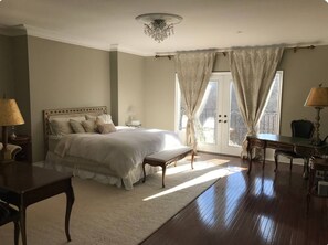 5 chambres, fer et planche à repasser, Wi-Fi, draps fournis