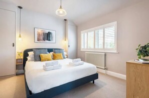 3 chambres, fer et planche à repasser, Wi-Fi gratuit