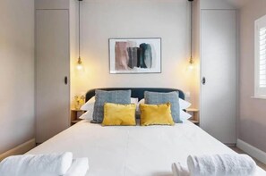 3 ห้องนอน, เตารีด/โต๊ะรีดผ้า, Wi-Fi ฟรี