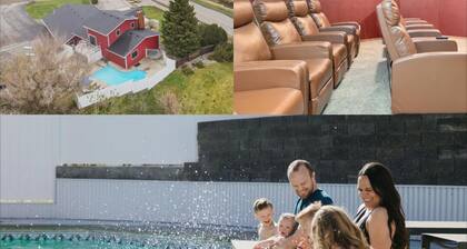 The Lakehouse: Pool, Theater, Game Room, Lakefront