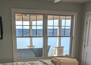 2 quartos, ferros/tábuas de passar roupa, Wi-Fi, roupa de cama