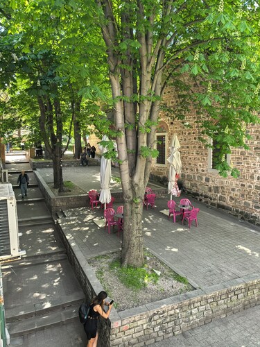 Spacious big-bed studio in Kapana