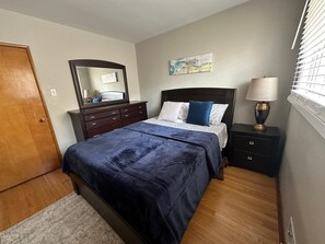 4 chambres, fer et planche à repasser, Wi-Fi gratuit, draps fournis