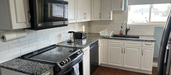 Winnipeg Spotless cozy 4-bedroom home