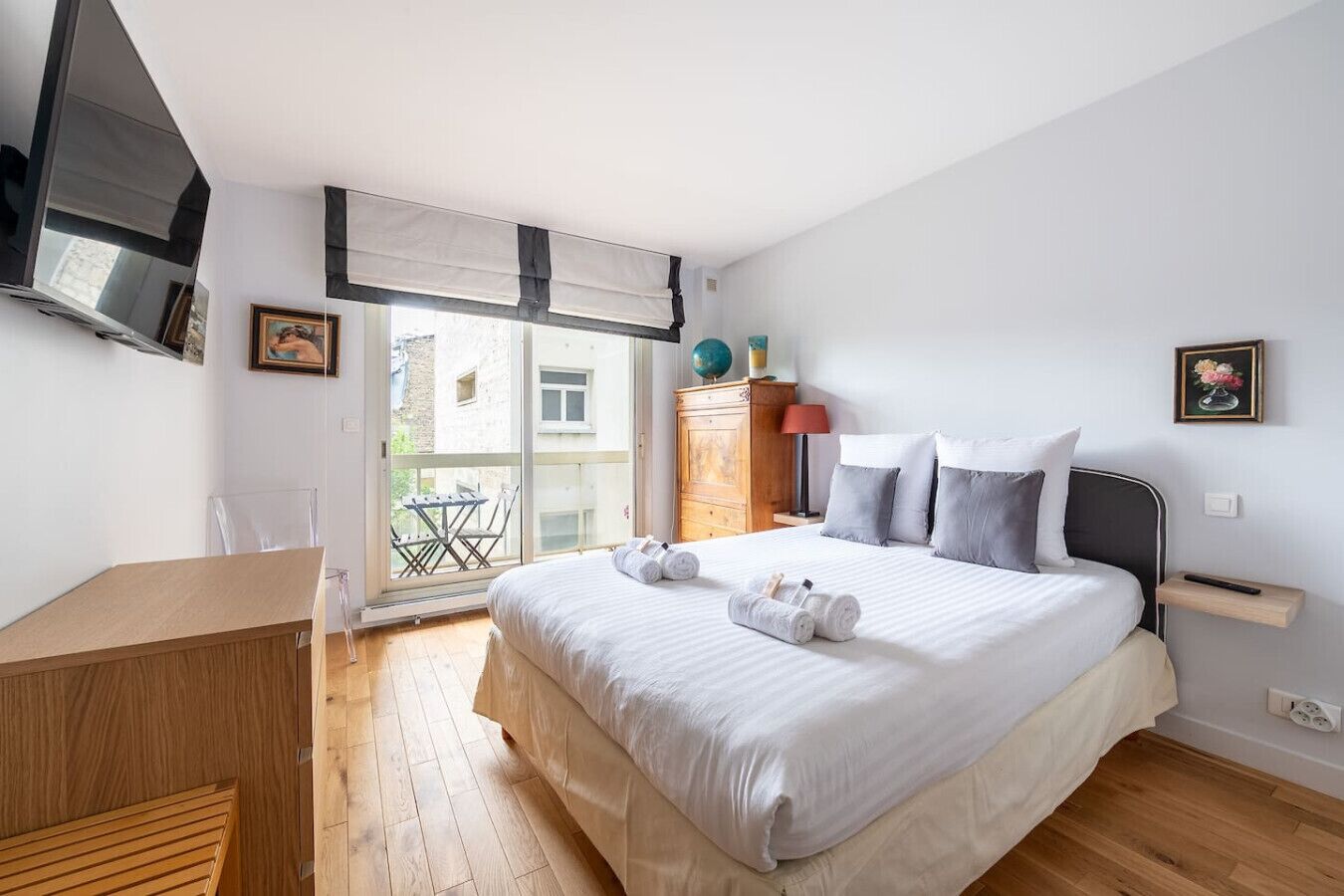 Desk, iron/ironing board, free WiFi, bed sheets