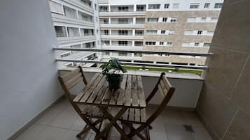 Comfort Apartment, River View | Balcony view