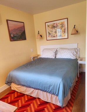 1 bedroom, free WiFi, bed sheets