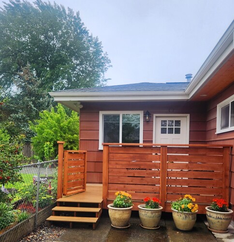 Cozy New Studio  in charming Mount Vernon, Perfect for You and Your Pup