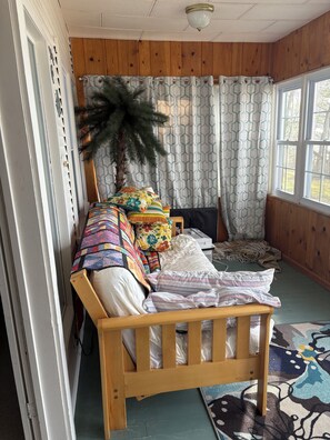 Interior - Charming 3 bedroom cottage on Lake Missaukee in beautiful Lake City with WiFi (Lake City)