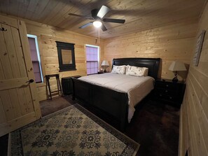3 bedrooms, free WiFi, bed sheets - Lakehouse Cabin Higden Greer’s Ferry Arkansas (Higden)