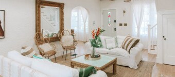 The Grove Club: Palm Beach elegance, heated pool