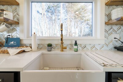 Beloveds Rest—Mountain Sunsets with a Hot Tub