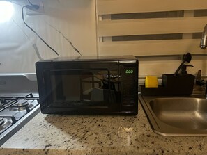 Geladeira, fogão, cooktop, cafeteira/chaleira