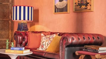 Junior Suite | Living area