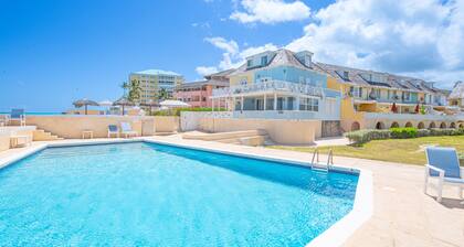 Harbor Mews - 5BR Cable Beach Home with Pool & Beach Access