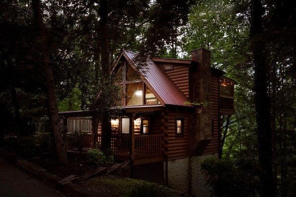 Studio | 1 bedroom - Secluded Sweetheart Escape (Sevierville)