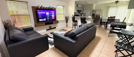 Smart TV y futbolito