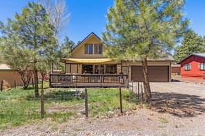 Exterior - Pet Friendly, EV charger, Games, Big Deck (Munds Park)