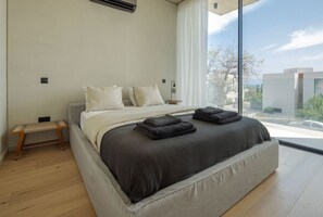 2 bedrooms, iron/ironing board, free WiFi, bed sheets - Exclusive Villa with Private Pool and Sea Views in Paphos (Chlorakas)