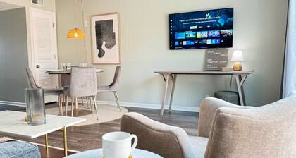 Modern 2BR Townhome, 1.5 Baths, Ideal for 30+ Day Stays, Workspace + Parking
