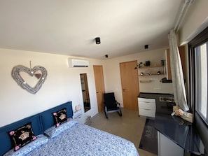 1 室のベッドルーム、WiFi、ベッドシーツ