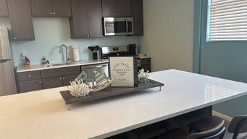 Mikrowelle, Ofen, Herdplatte, GeschirrspĂŒler