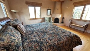 2 dormitorios, tabla de planchar con plancha, wifi gratis y ropa de cama