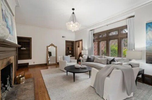 Stunning 3 bed, 3 bath house [sleeps 8] in Midtown, 2min drive to Rhodes College