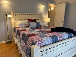 3 chambres, fer et planche à repasser, Wi-Fi, draps fournis