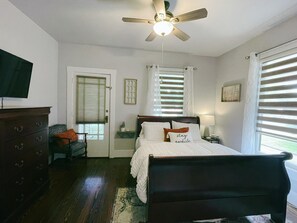 2 dormitorios, tabla de planchar con plancha, wifi y ropa de cama