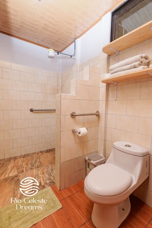 Handtücher, Seife, Toilettenpapier