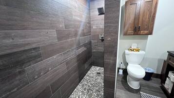 Shower, towels, soap, shampoo