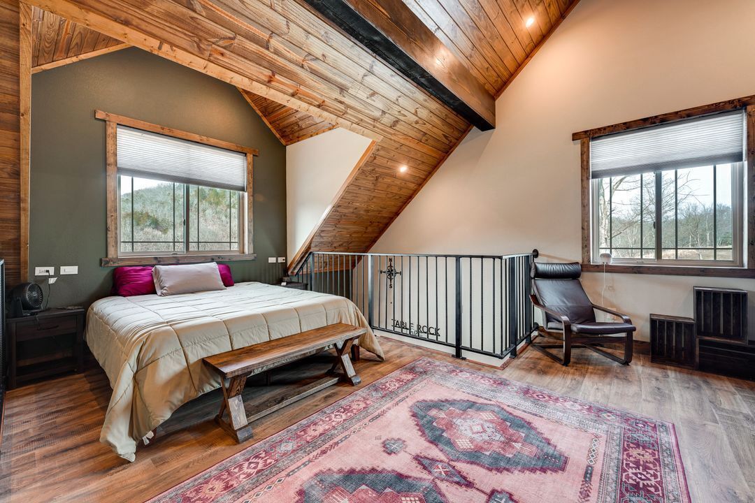 1 bedroom, travel crib, WiFi (free), bed sheets