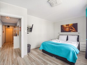 1 dormitorio, tabla de planchar con plancha, wifi