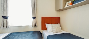 Luxurious Lodge, perfect for couples or familes, sleeping four people.