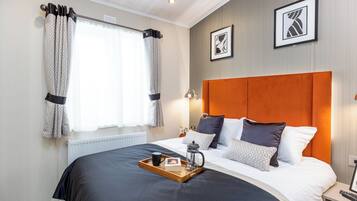 2 bedrooms