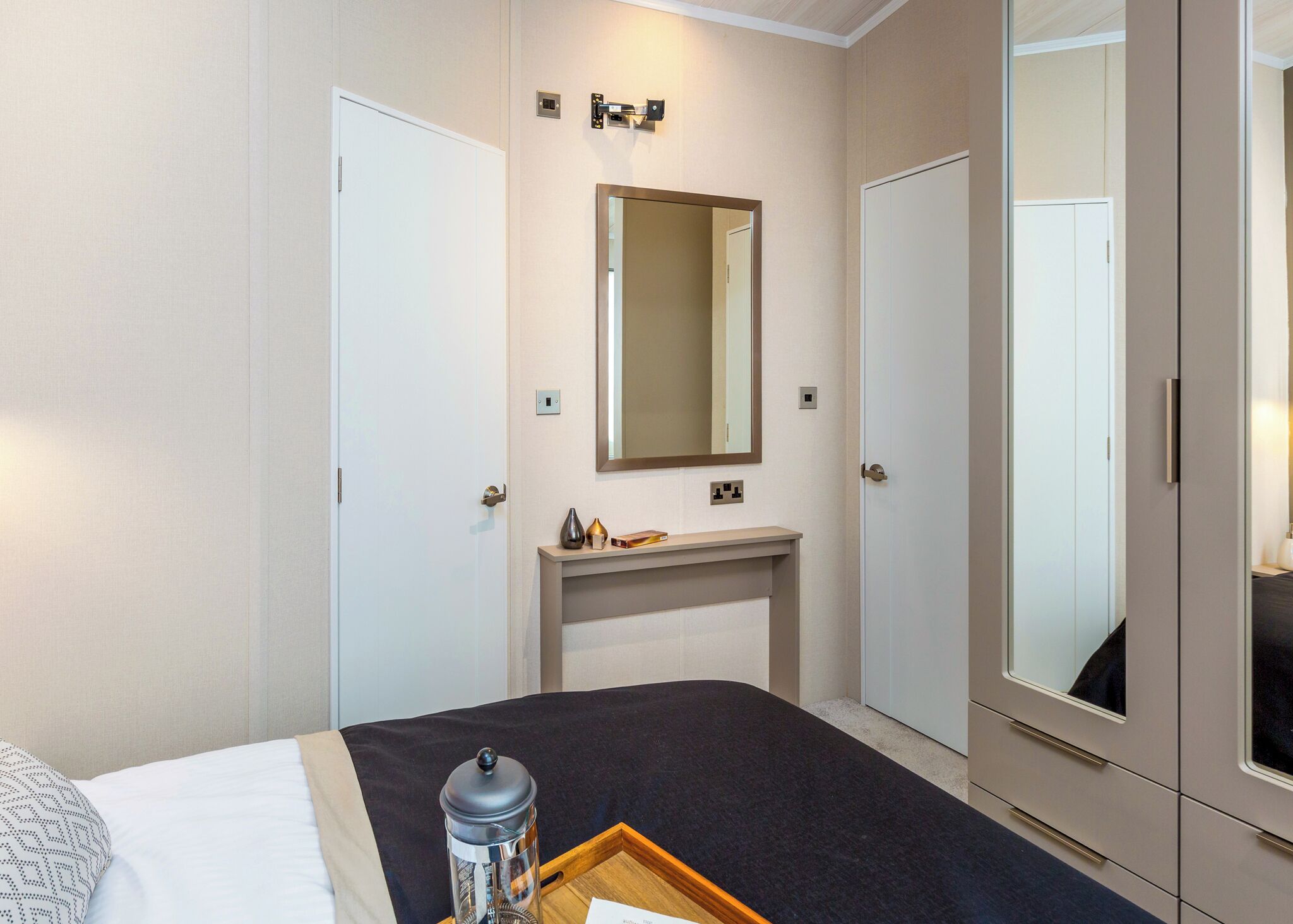 2 bedrooms