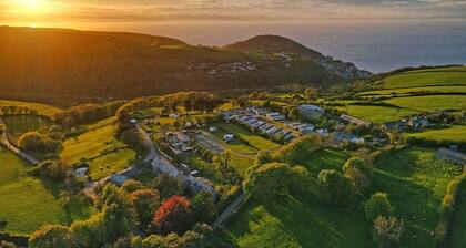 2 bedroom accommodation in Lynton