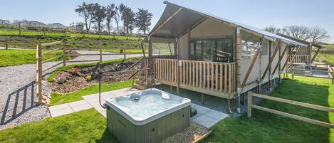 Baignoire à remous extérieure