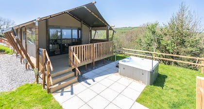 Sea View 2 Bed Hot Tub Safari Tent - Kestrel