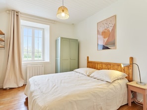 3 bedrooms, Internet