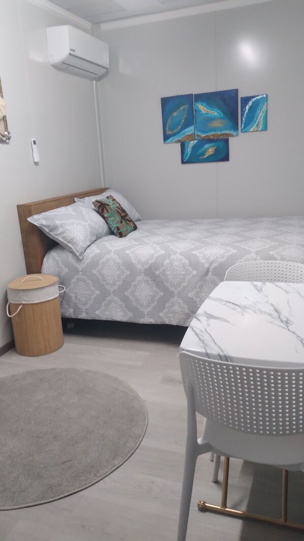 1 bedroom, iron/ironing board, free WiFi, bed sheets