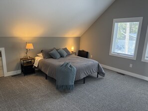 3 chambres, bureau, Wi-Fi gratuit, draps fournis