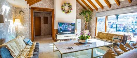 Smart TV, offices, computer monitors, printers