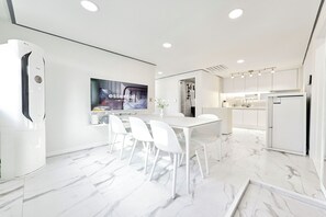 تناول الطعام